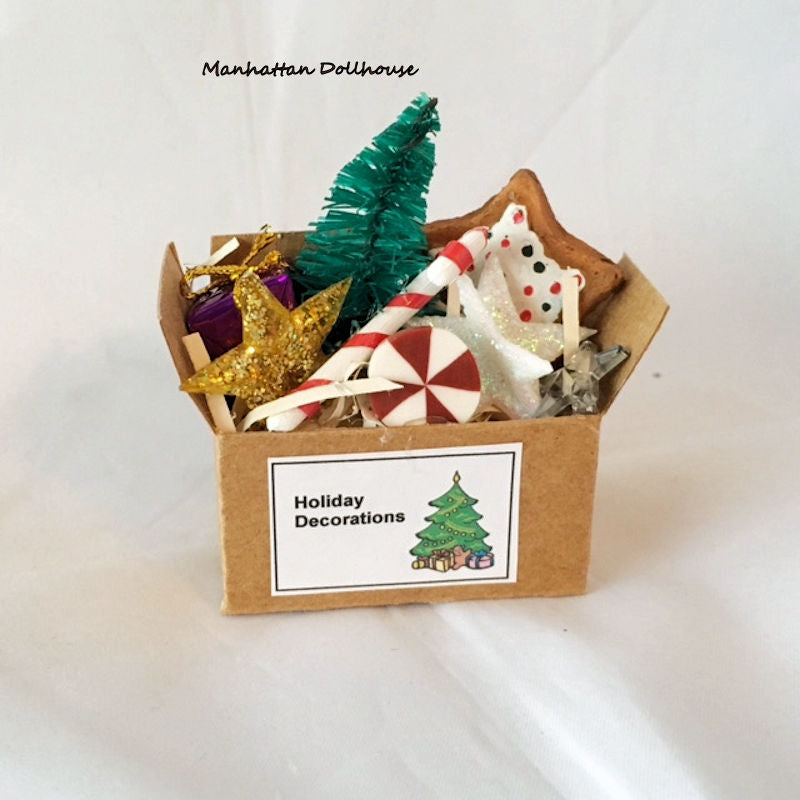 Dollhouse Holiday and Religious Miniatures