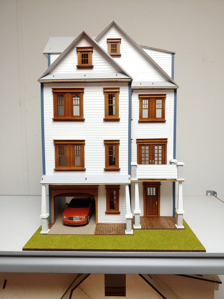 Half Inch Clarkson Craftson Mansion 1:24 Scale