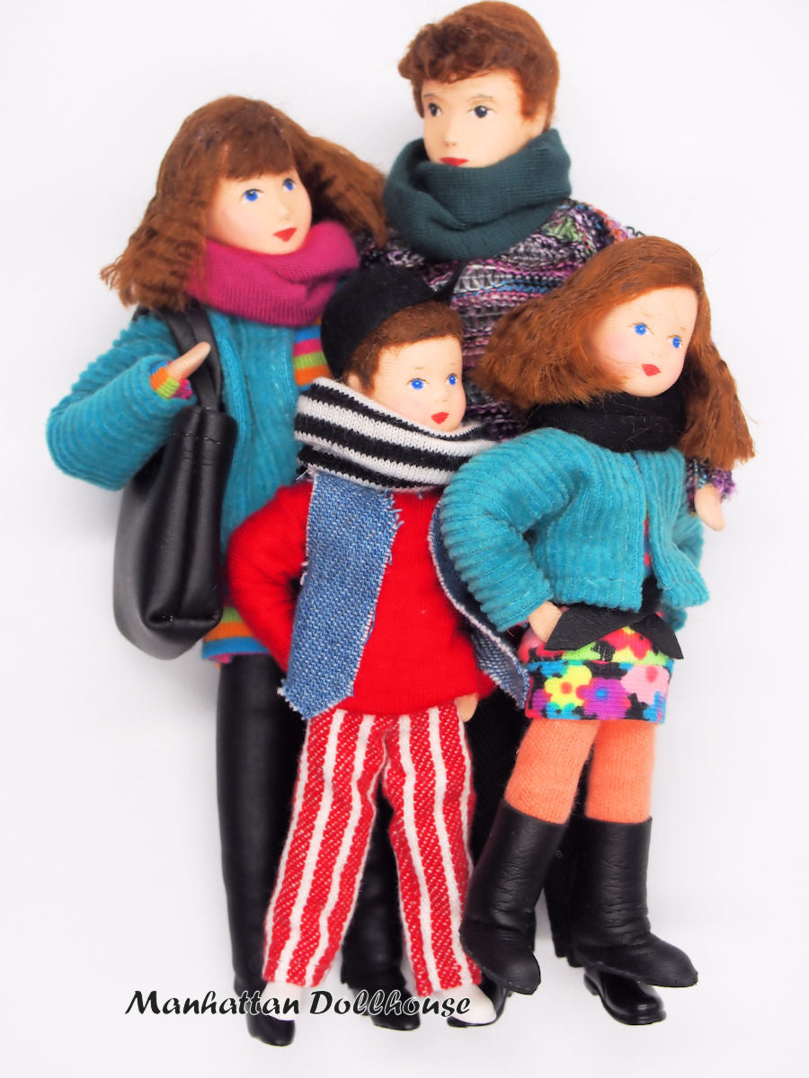 4 Person Flexible Dollhouse Family by Erna Meyer