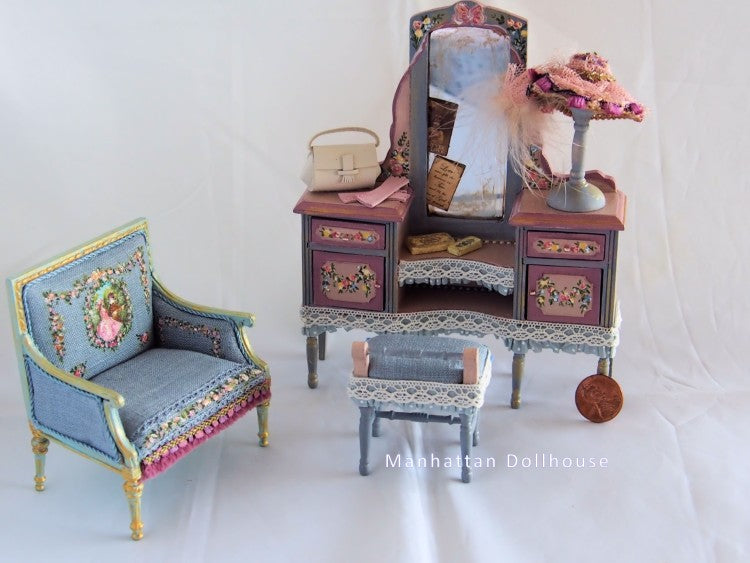 Hand Painted Vanity Set made in Spain by Aurearte