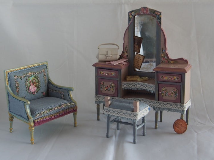 Hand Painted Vanity Set made in Spain by Aurearte