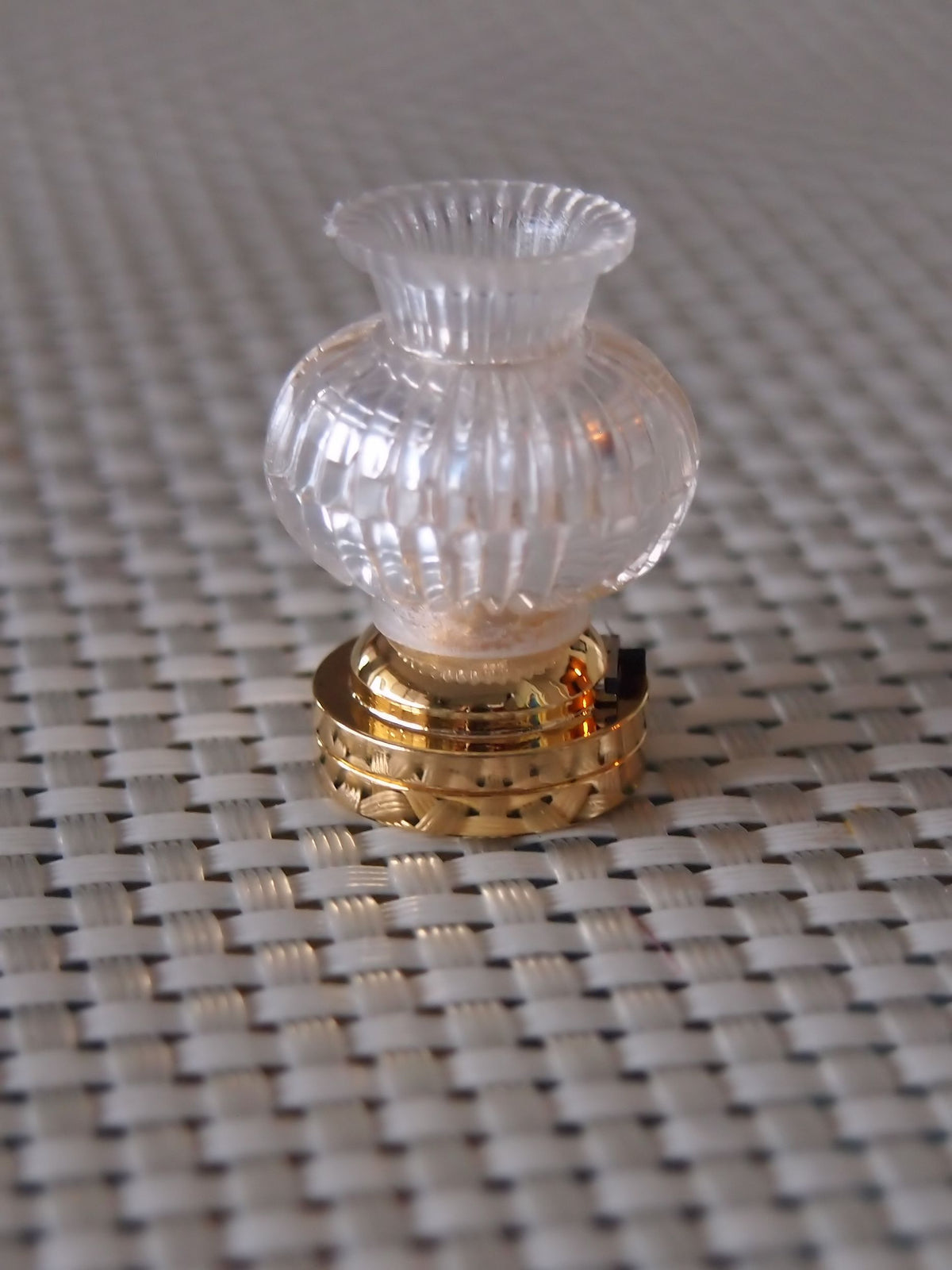Open Globe Lamp T7