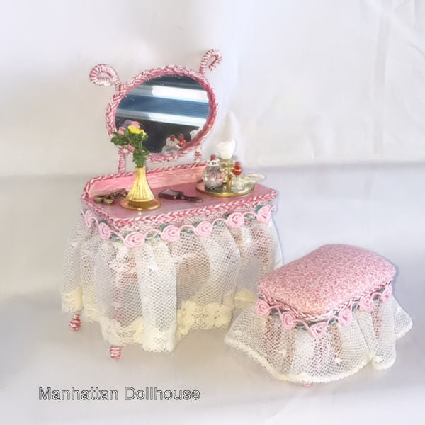 Dollhouse Miniature Dressing Table with Accessories