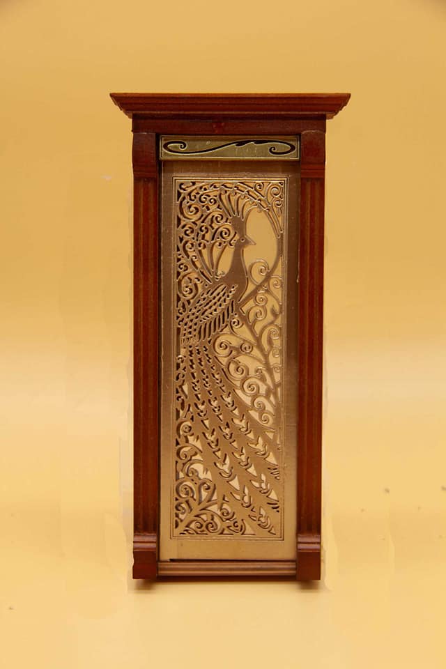 Dollhouse Miniature Peacock Single Door