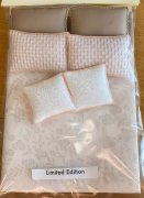 Soft Rose Double Miniature Comforter Quilt