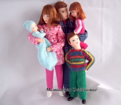 Flexible Dollhouse Family of 5 Made by Erna Meyer
