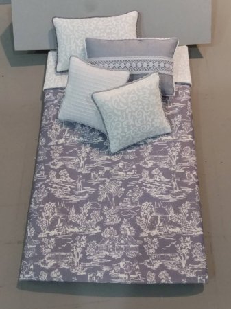 White on Steel Blue Single Miniature Comforter - Click Image to Close