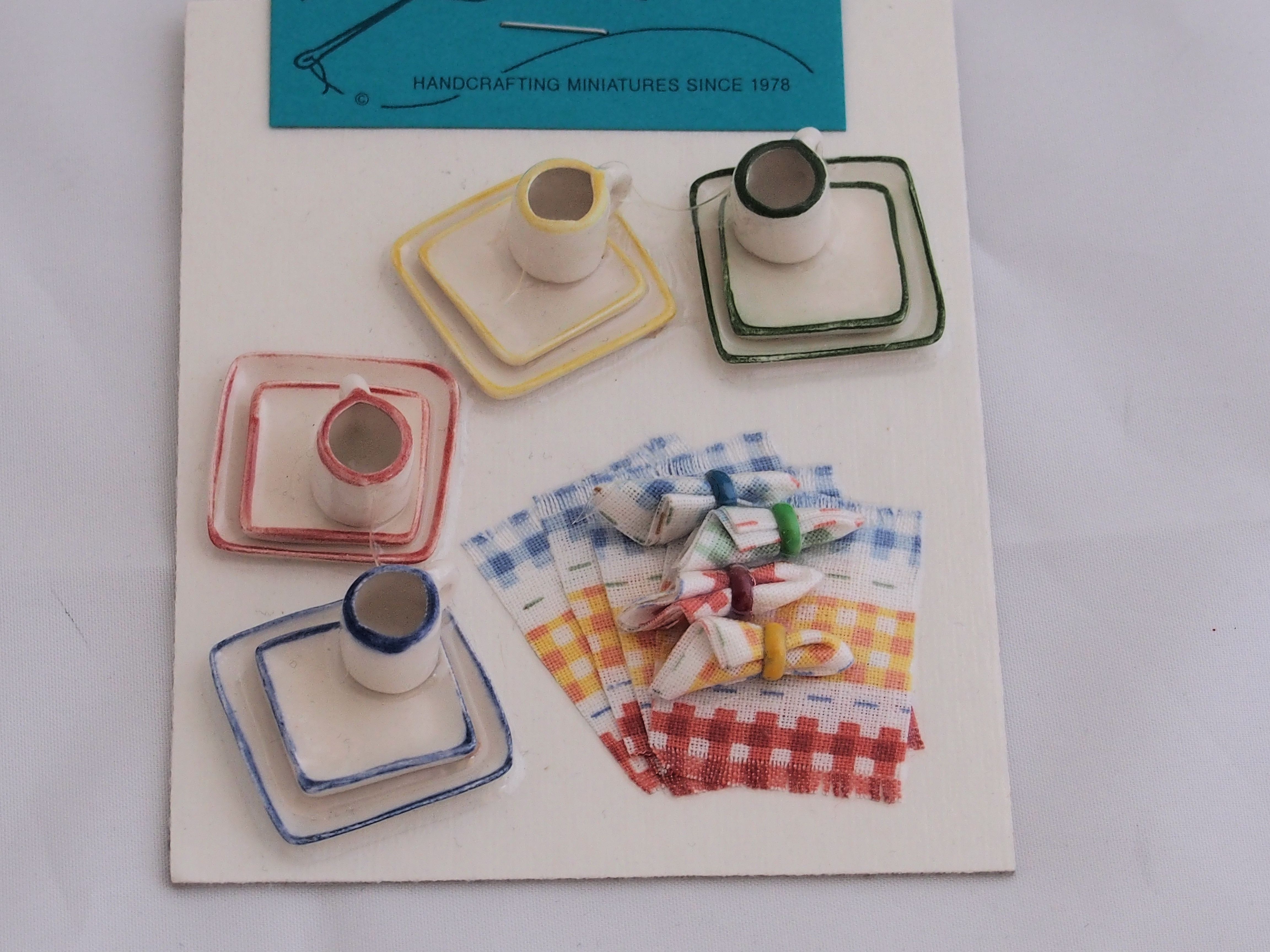 Square Dollhouse Dishes-4 Piece Setting - Click Image to Close